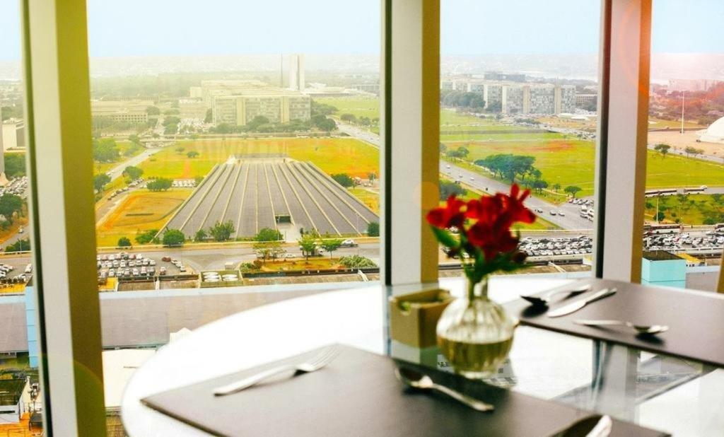 Ed Saint Moritz, Flat Com Garagem 02, Shn No Coracao De Brasilia 아파트 외부 사진